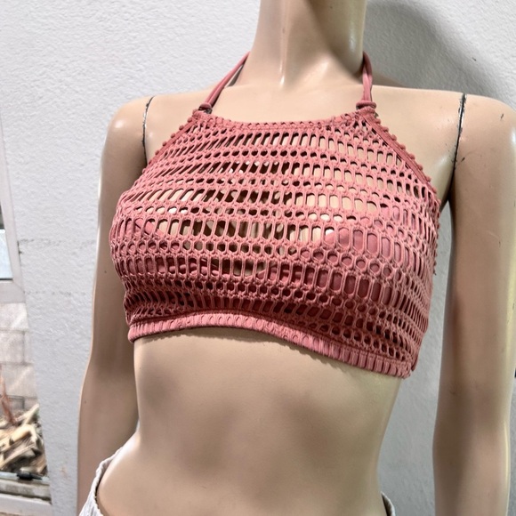 Robin Piccone Dusty Pink Crochet Bandeau - Picture 14 of 16